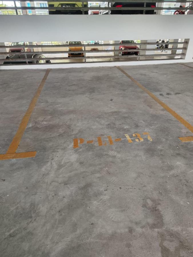 Putra 1 Pool Homestay Bandar Seri Putra Kampong Sungai Buah Esterno foto